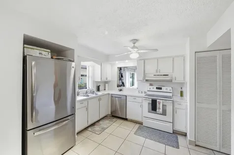 10222 Pine Drive Boynton Beach FL 33437