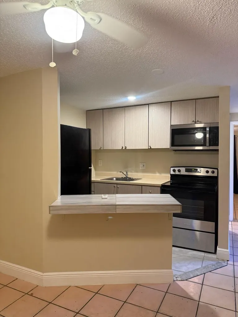 2960 SW 17th Street Fort Lauderdale FL 33312