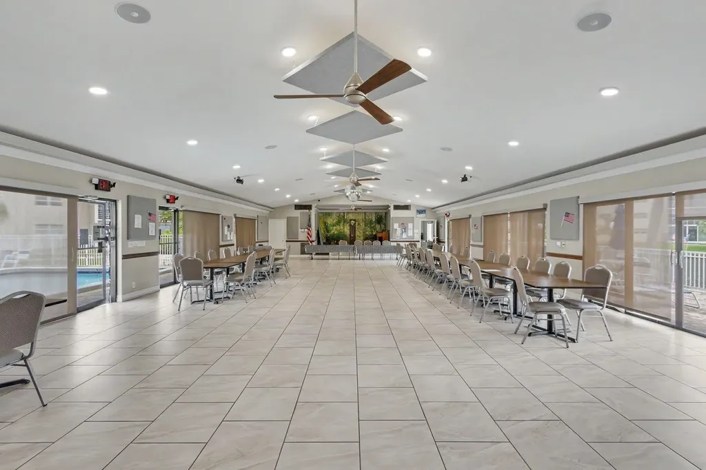 1025 SE 4th Avenue Dania Beach FL 33004