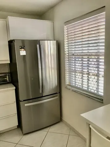 1025 SE 4th Avenue Dania Beach FL 33004