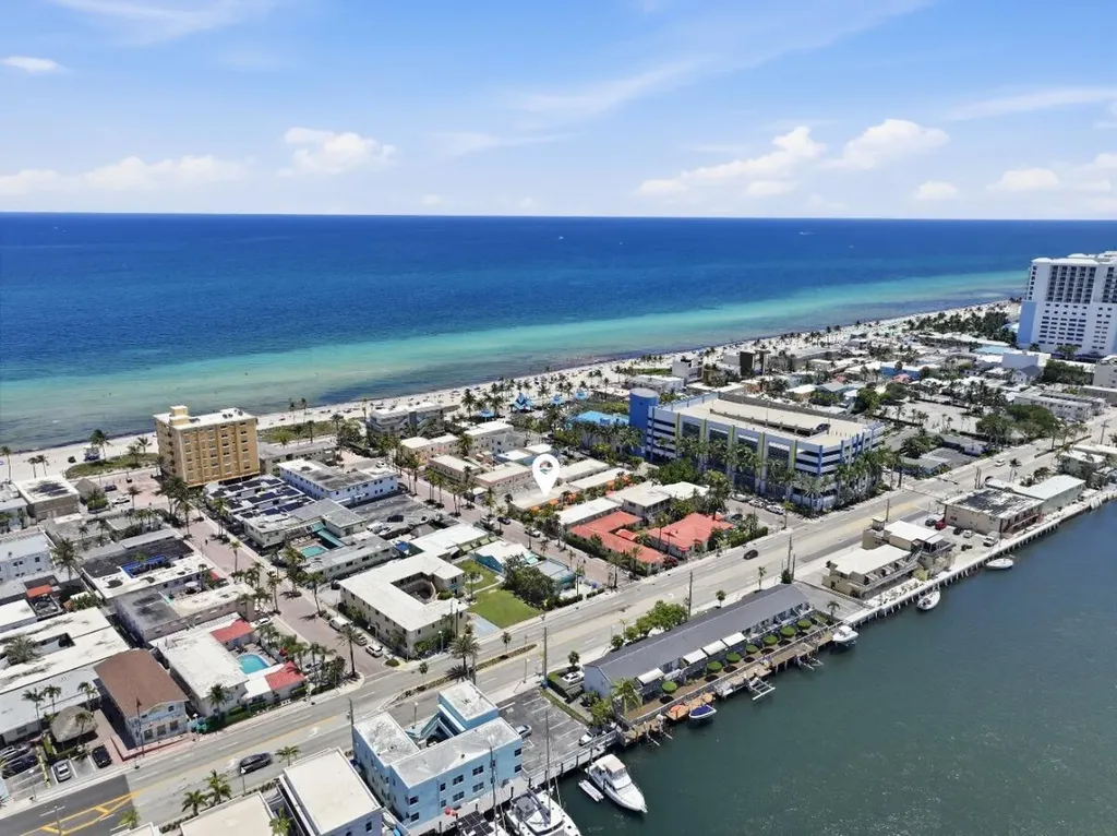 330 Arthur Street Hollywood FL 33019