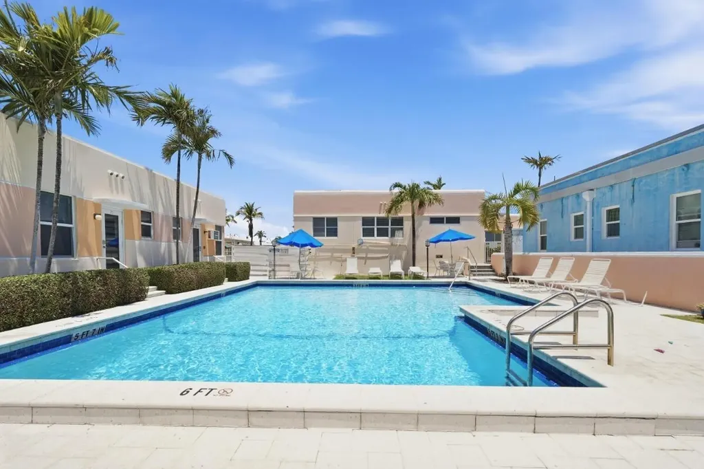 330 Arthur Street Hollywood FL 33019