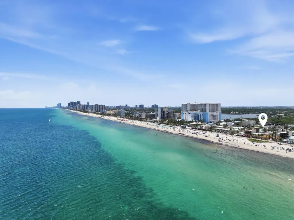 330 Arthur Street Hollywood FL 33019