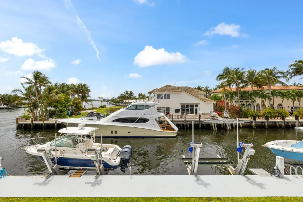 966 Jeffery Street Boca Raton FL 33487