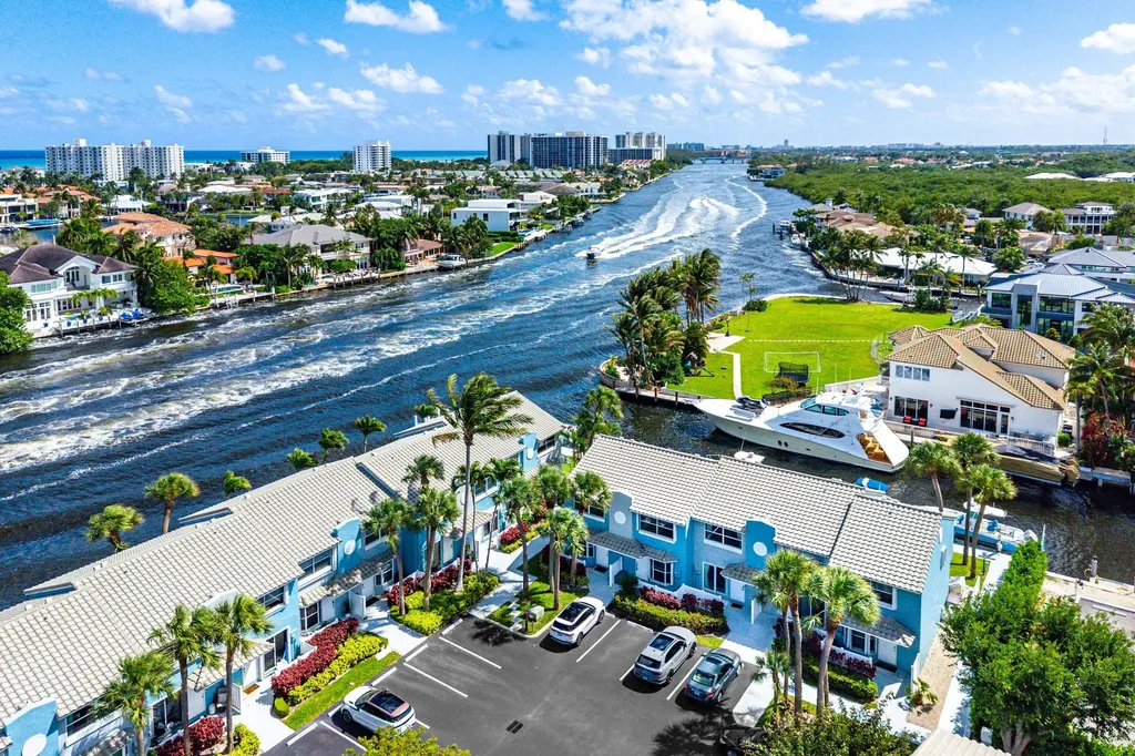 966 Jeffery Street Boca Raton FL 33487