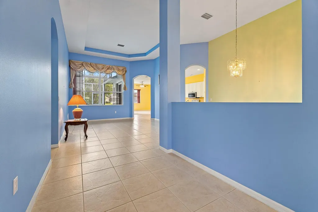317 SW Lake Forest Way Port St Lucie FL 34986