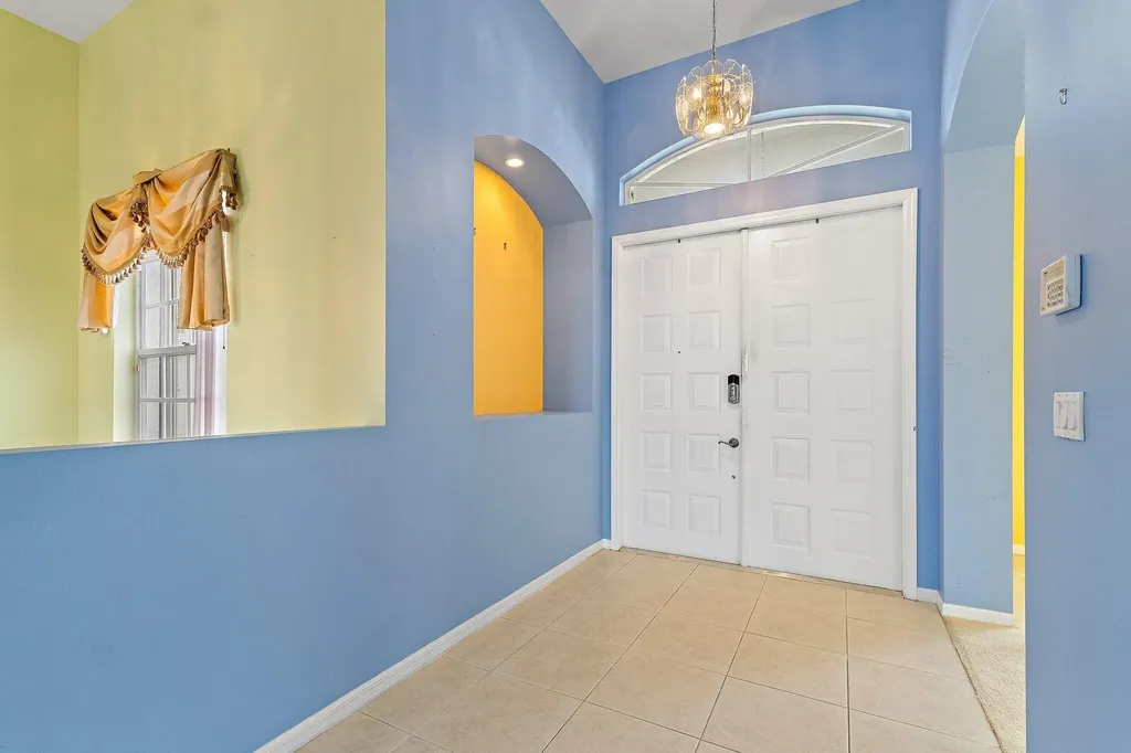 317 SW Lake Forest Way Port St Lucie FL 34986