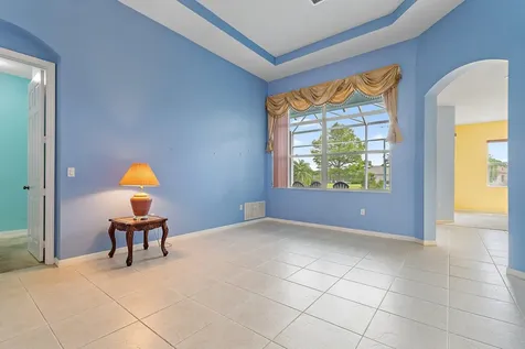 317 SW Lake Forest Way Port St Lucie FL 34986
