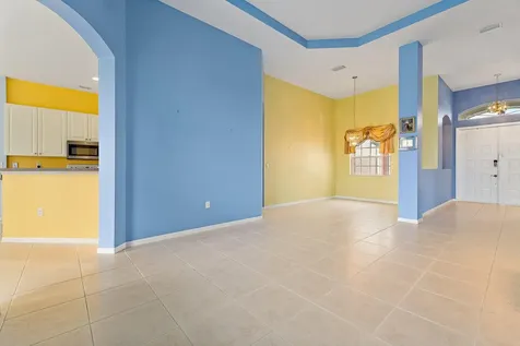 317 SW Lake Forest Way Port St Lucie FL 34986