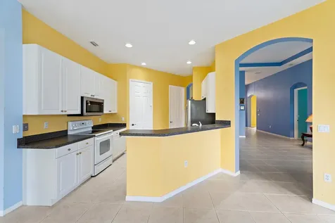 317 SW Lake Forest Way Port St Lucie FL 34986