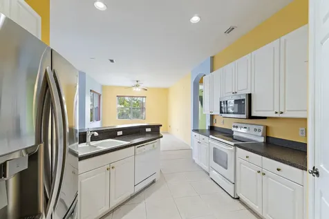 317 SW Lake Forest Way Port St Lucie FL 34986