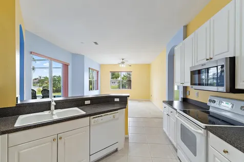 317 SW Lake Forest Way Port St Lucie FL 34986