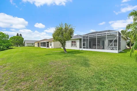 317 SW Lake Forest Way Port St Lucie FL 34986