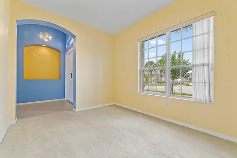 317 SW Lake Forest Way Port St Lucie FL 34986