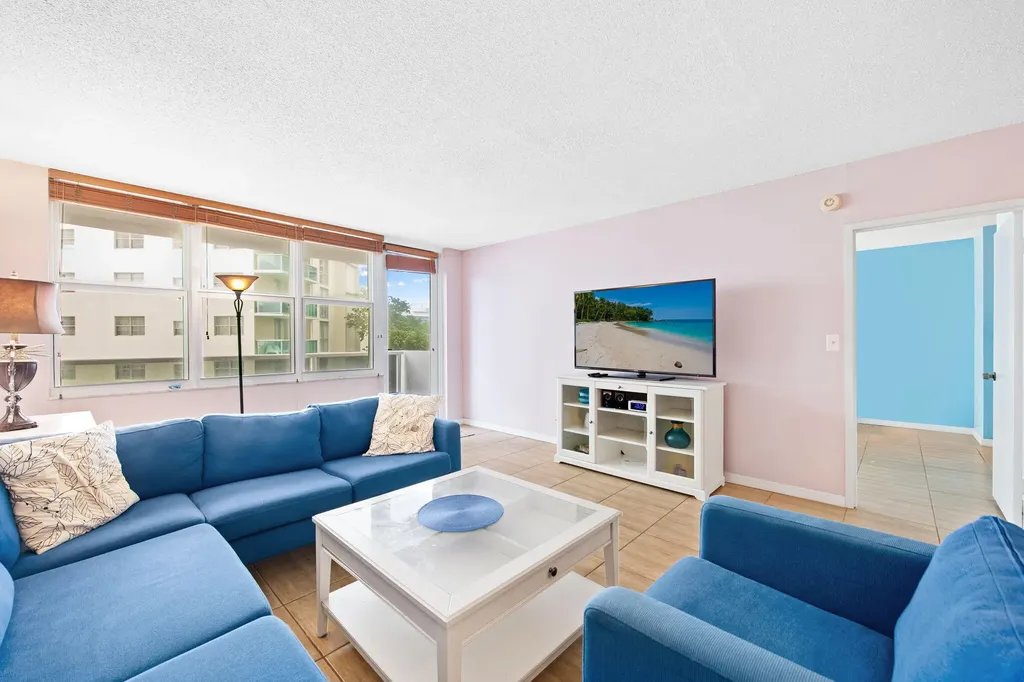 3725 S Ocean Drive Hollywood FL 33019