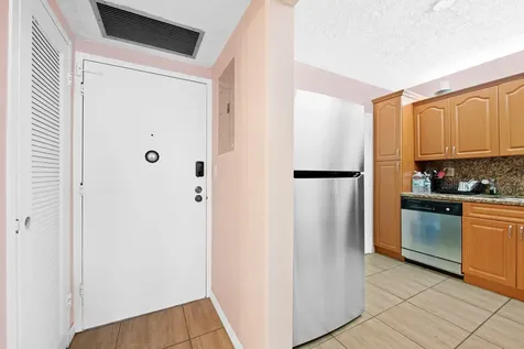 3725 S Ocean Drive Hollywood FL 33019