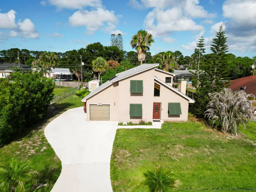 621 NW Sharpe Street Port St Lucie FL 34983