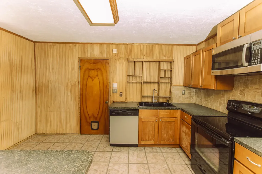 621 NW Sharpe Street Port St Lucie FL 34983