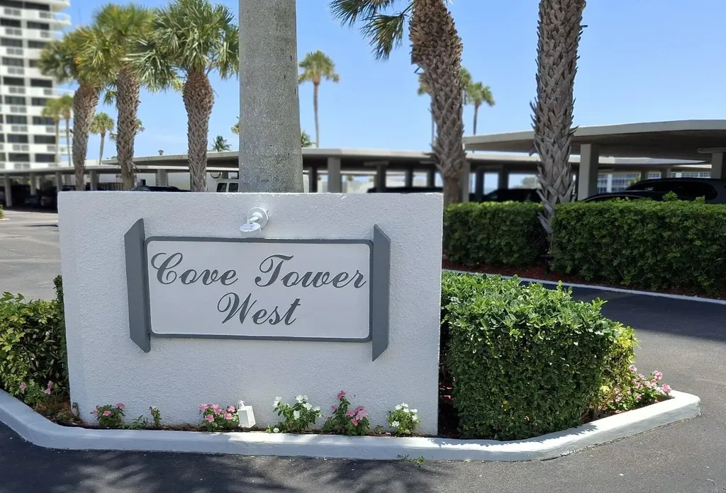 123 Lakeshore Drive North Palm Beach FL 33408