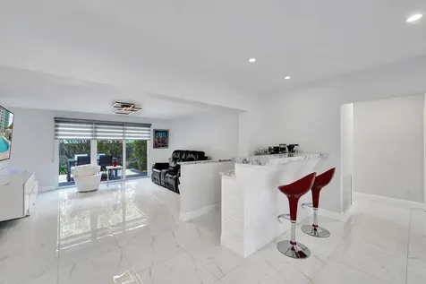 1431 S Ocean Boulevard Lauderdale By The Sea FL 33062