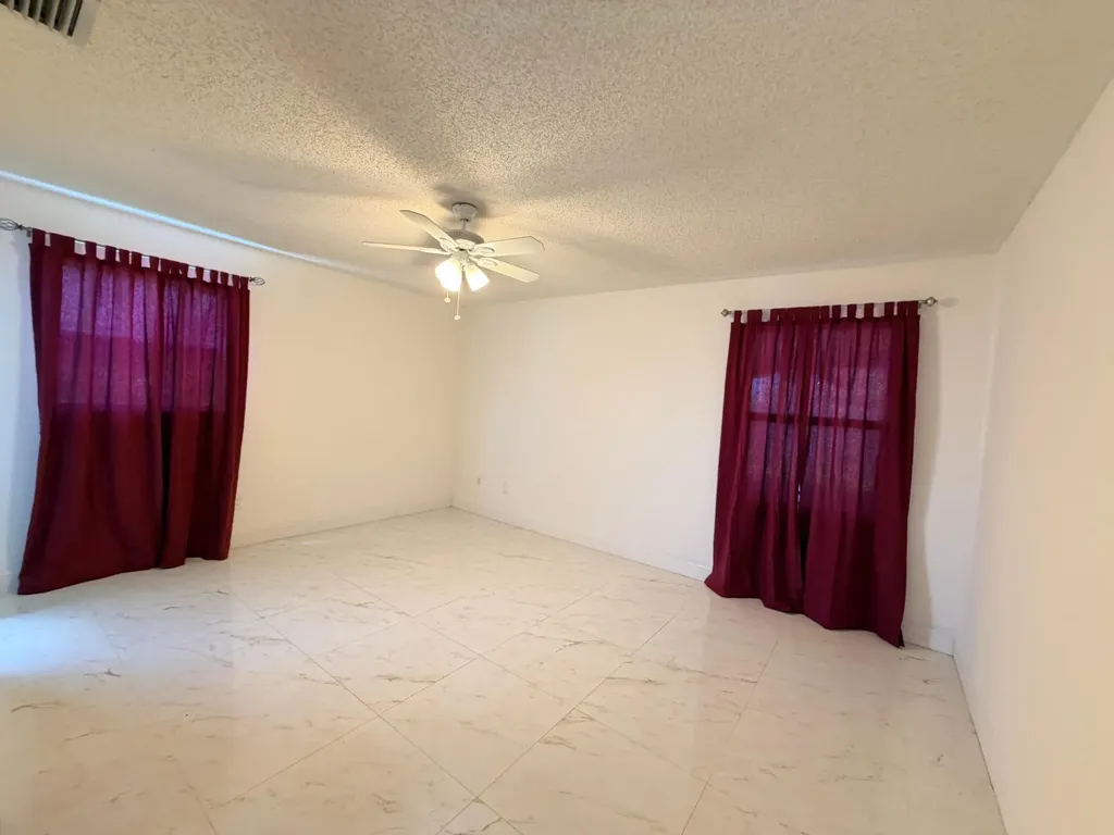 5271 Harwood Lane Lake Worth FL 33467