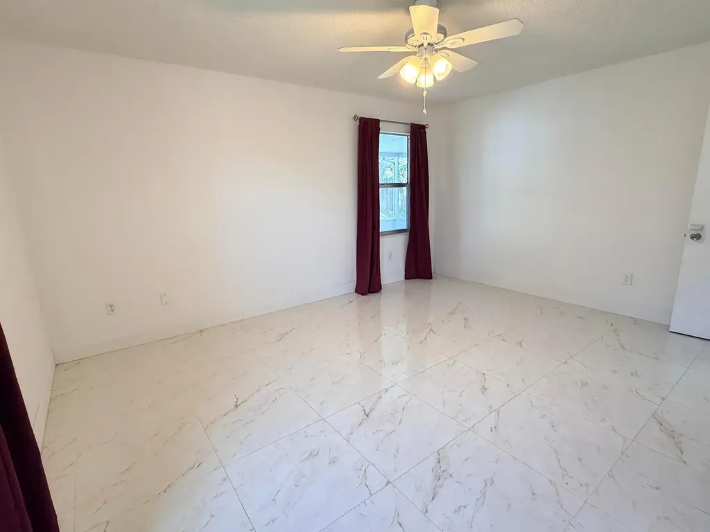 5271 Harwood Lane Lake Worth FL 33467