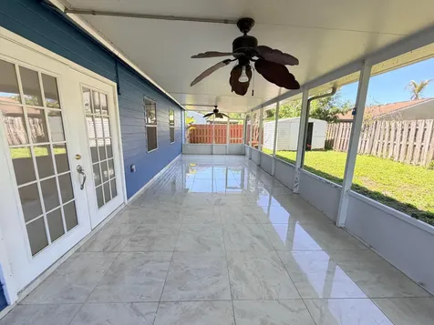 5271 Harwood Lane Greenacres FL 33467