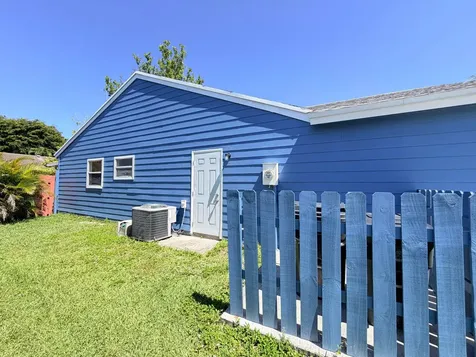 5271 Harwood Lane Greenacres FL 33467