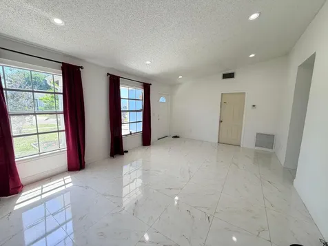 5271 Harwood Lane Greenacres FL 33467