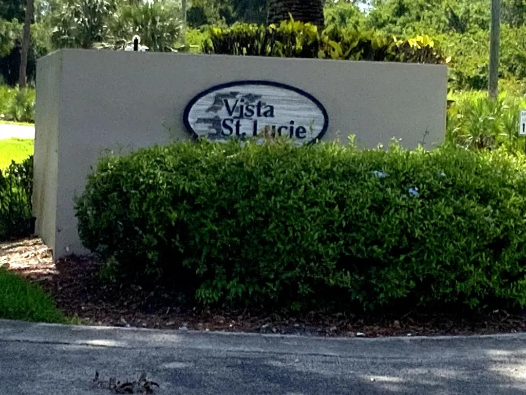 11 Lake Vista Trail Port St Lucie FL 34952