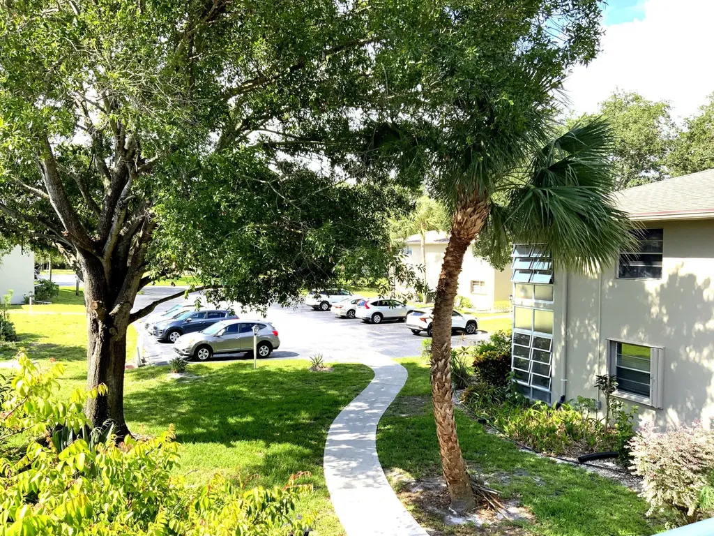11 Lake Vista Trail Port St Lucie FL 34952