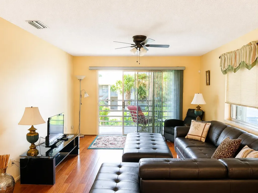 11 Lake Vista Trail Port St Lucie FL 34952