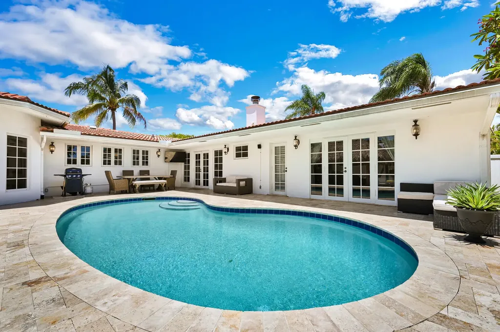 904 SE 12th Street Deerfield Beach FL 33441