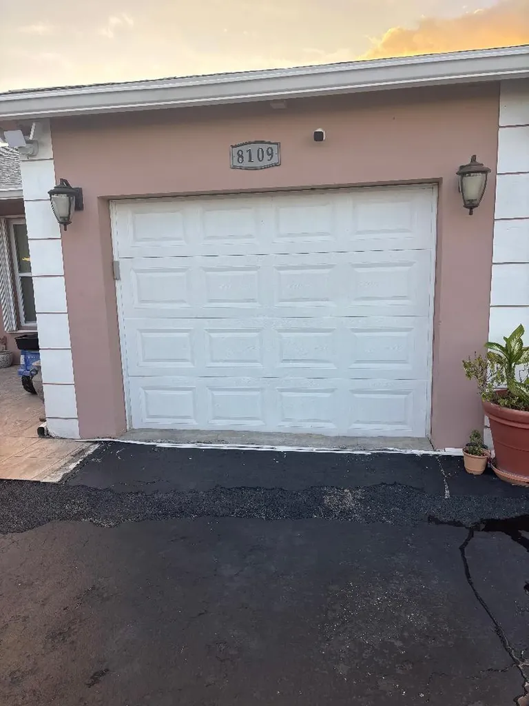 8109 NW 74th Terrace Tamarac FL 33321