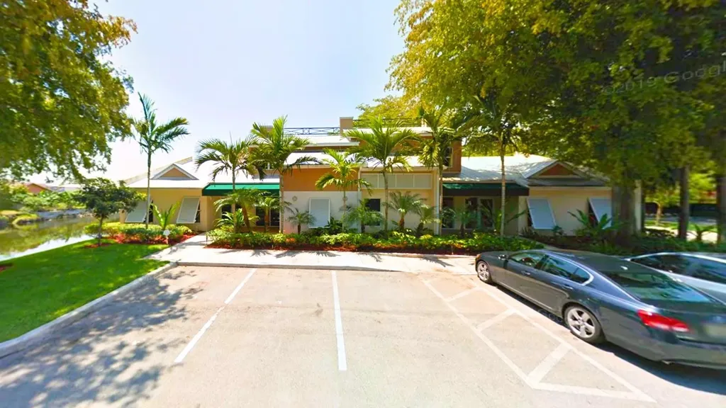 1232 N University Drive Plantation FL 33322