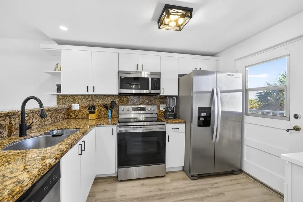5961 NW 2nd Avenue Boca Raton FL 33487