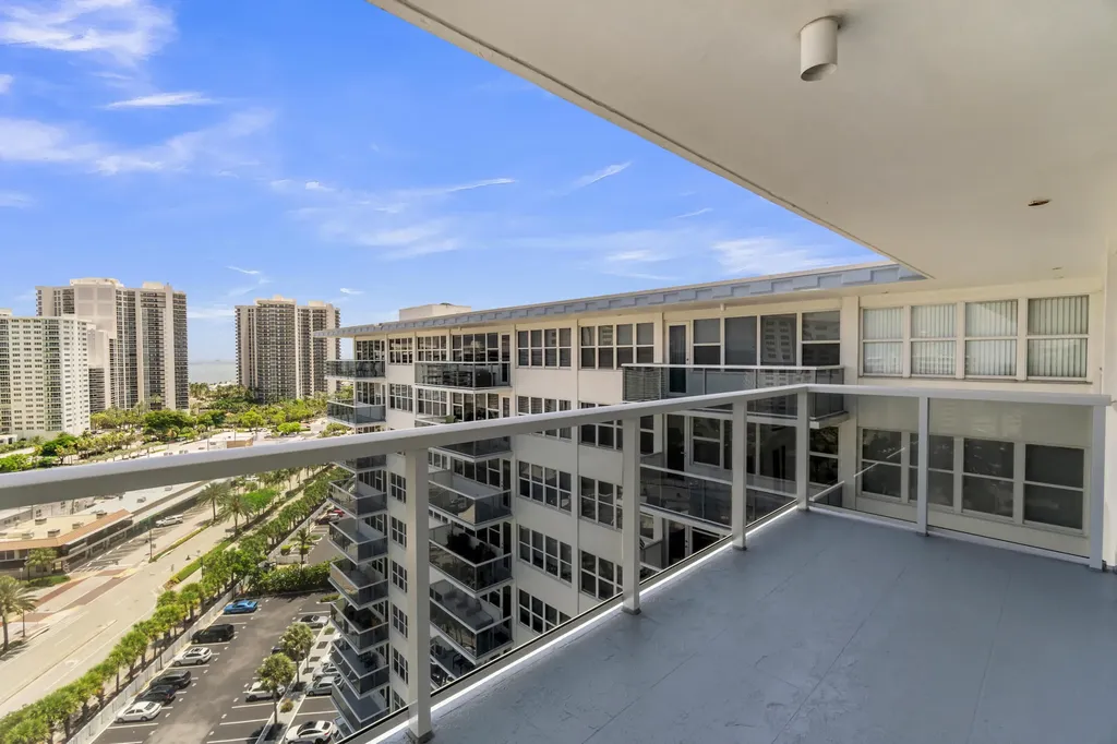 3300 NE 36th Street Fort Lauderdale FL 33308