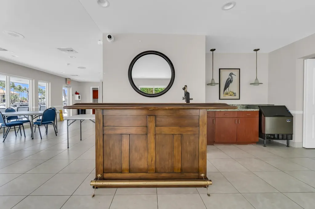 3300 NE 36th Street Fort Lauderdale FL 33308
