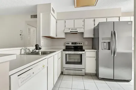 6586 Southurst Terrace Delray Beach FL 33446