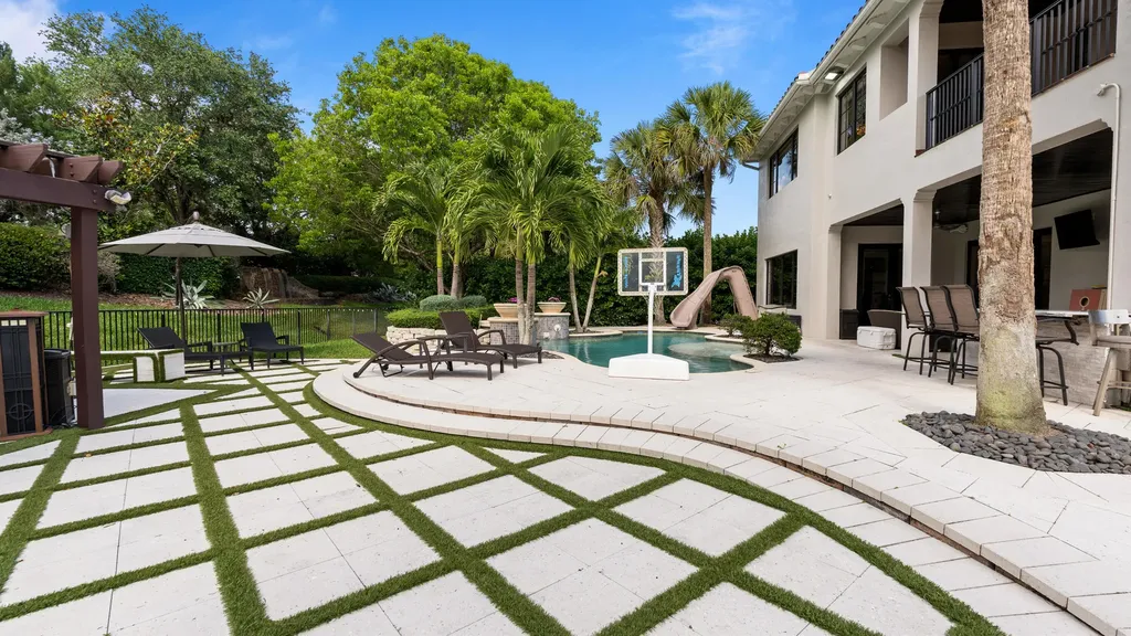 9521 Eden Manor Parkland FL 33076
