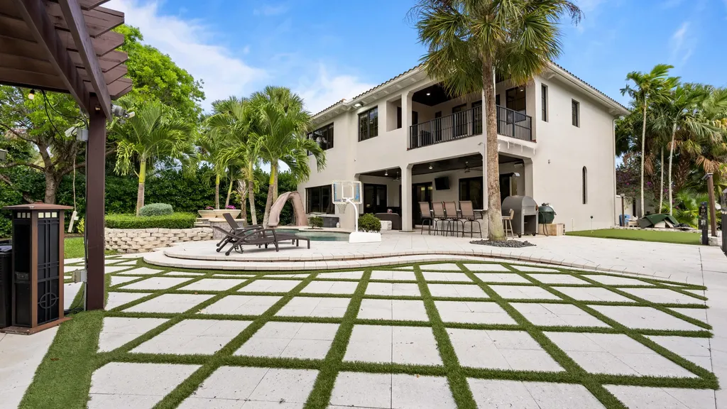 9521 Eden Manor Parkland FL 33076