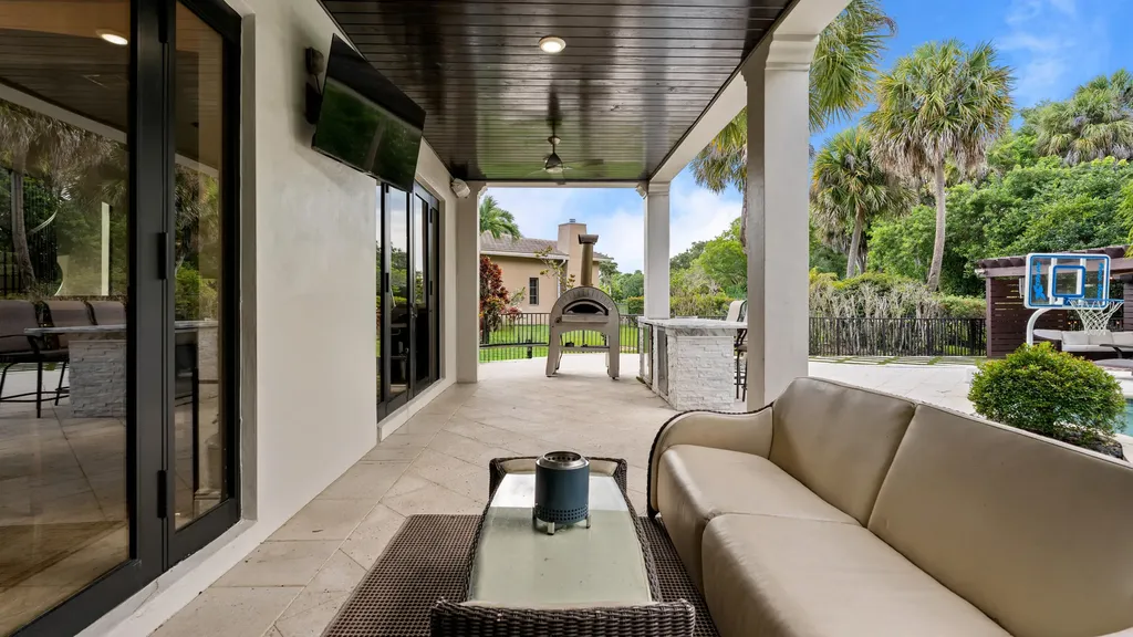 9521 Eden Manor Parkland FL 33076