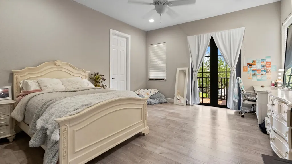 9521 Eden Manor Parkland FL 33076