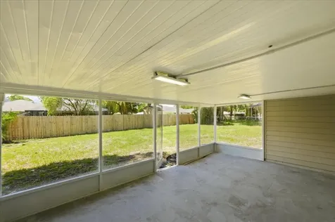 271 NE Naylor Street Palm Bay FL 32907