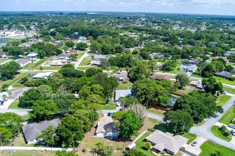 271 NE Naylor Street Palm Bay FL 32907