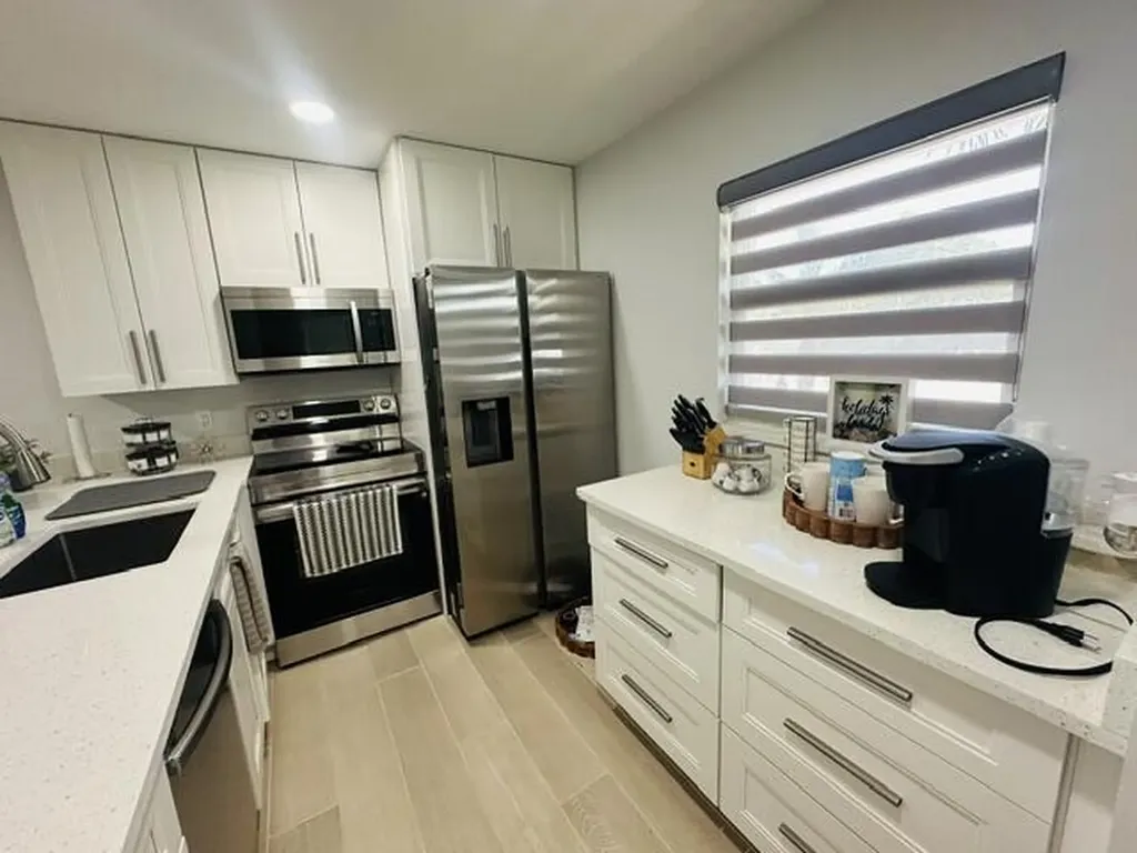 2601 NE 3rd Court Boynton Beach FL 33435