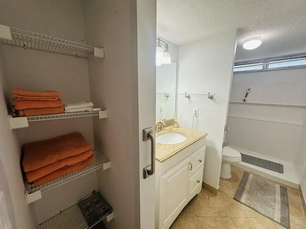 2601 NE 3rd Court Boynton Beach FL 33435