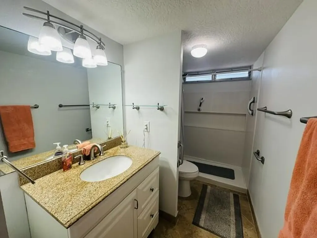 2601 NE 3rd Court Boynton Beach FL 33435