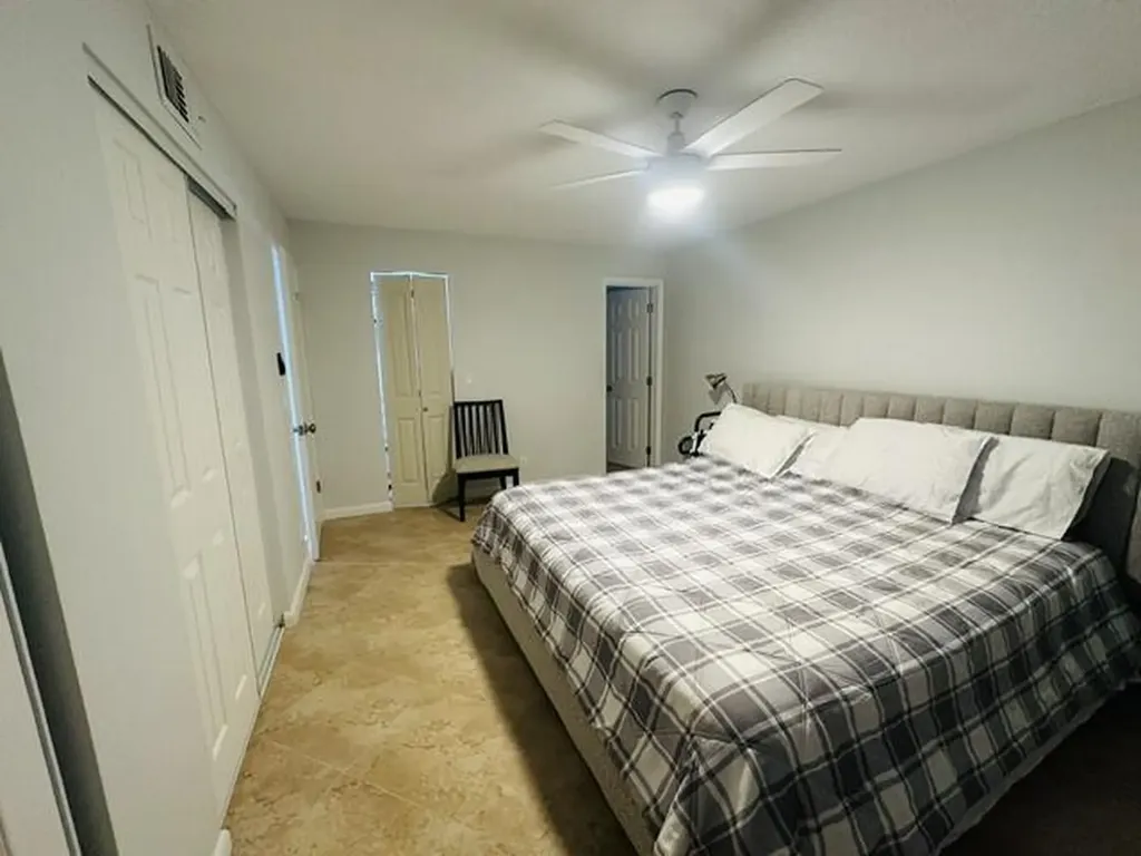 2601 NE 3rd Court Boynton Beach FL 33435