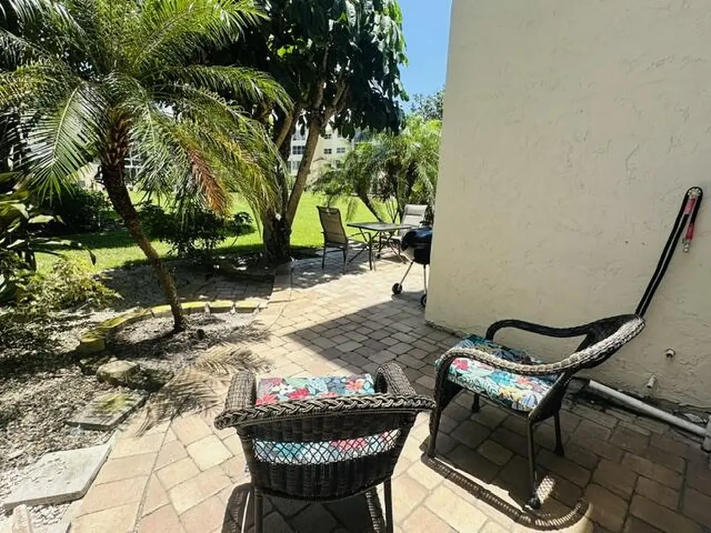 2601 NE 3rd Court Boynton Beach FL 33435